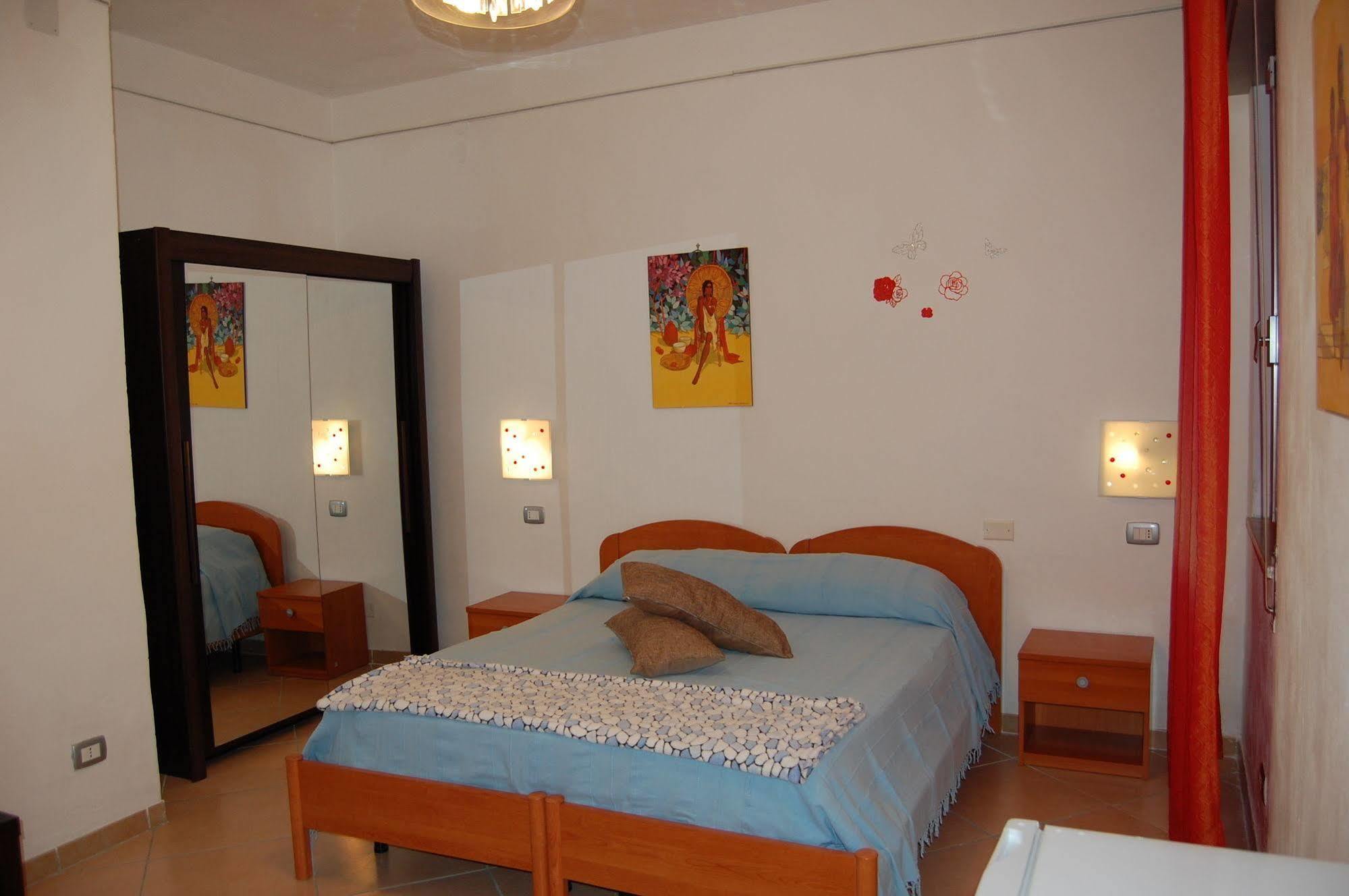Il Mirto E La Rosa Bed & Breakfast Arenella  Exterior photo
